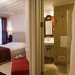 Hotel Kitapevi